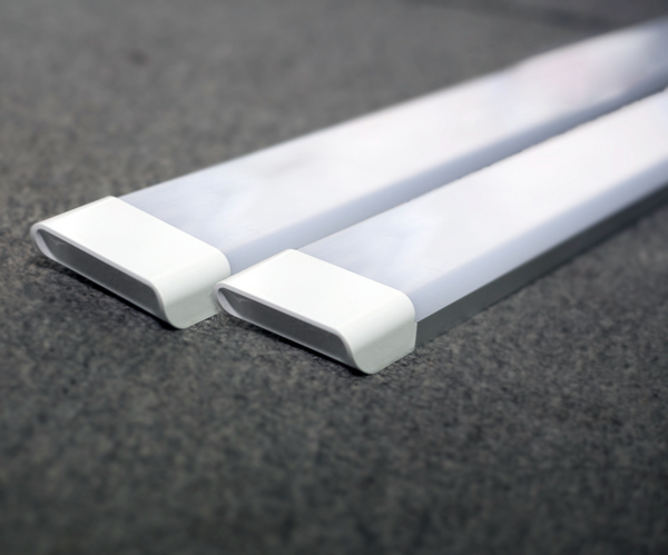 Địa chỉ phân phối đèn led bán nguyệt chất lượng trên toàn quốc