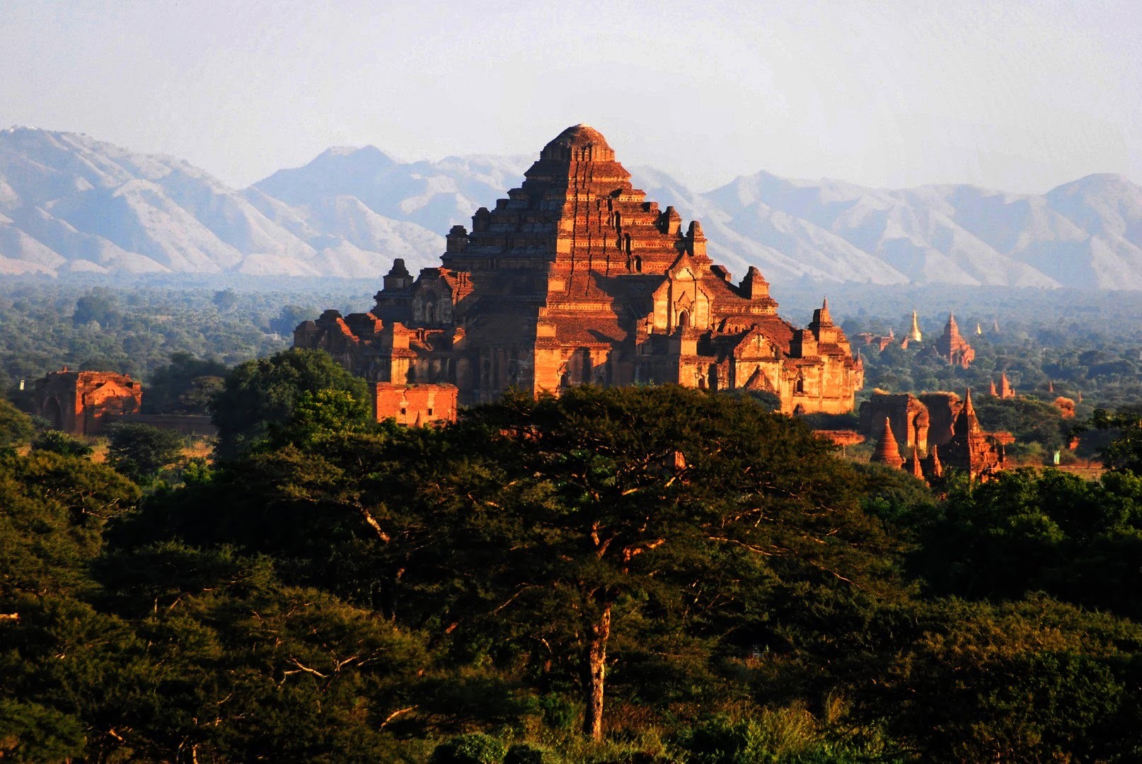 Khám Phá nét huyền bí đặc sắc của cố đô Bagan Qua Những Ngôi Đền Chùa Cổ Xưa